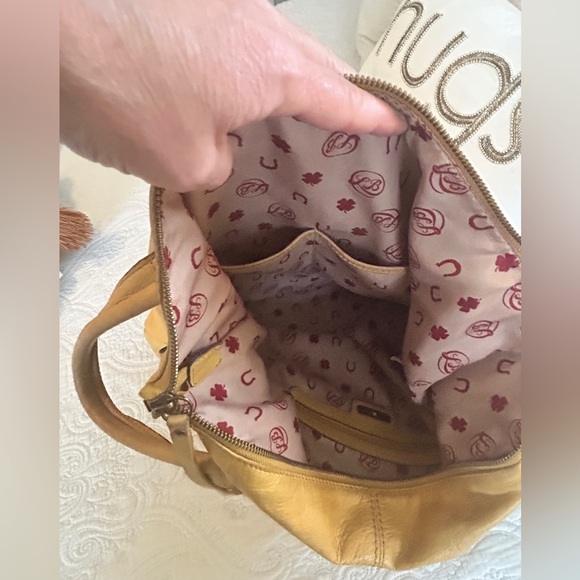 Well loved Lucky Brand 100% leather boho bag.  Large!  Yellow/distressed - Picture 10 of 15